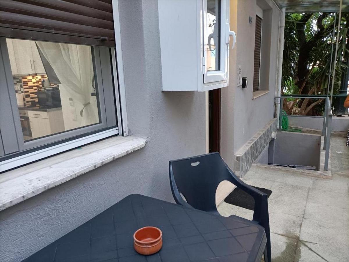 Apartamento Beautiful Pedestrian Atenas Exterior foto